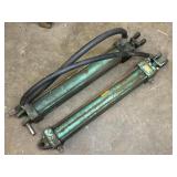 PAIR OF HYDRAULIC CYLINDERS