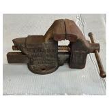 COLUMBIAN VISE CO. BENCH VISE, 3.5" JAW