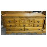 STANLEY FURNITURE 8 DRAWER DRESSER