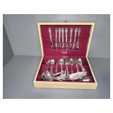 SILVERPLATE FLATWARE SET