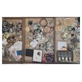 GROUP OF COSTUME JEWLERY