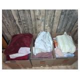 BATHROOM TOWELS AND LINENS