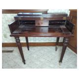 SPINET DESK