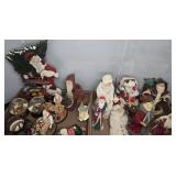 CHRISTMAS DECOR - SANTA FIGURINES/SNOWGLOBES