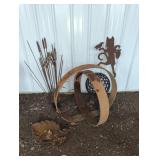 METAL GARDEN DECORATIONS