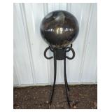 THICK GLASS GAZING BALL ON METAL STAND