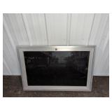 (1) TABLE TOP DISPLAY CASE