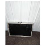 (1) TABLE TOP DISPLAY CASE