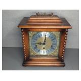 WIND UP MANTEL CLOCK