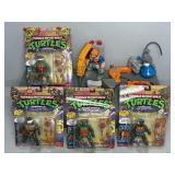 TEENAGE MUTANT NINJA TURTLES FIGURINES IN BOX