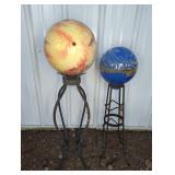 2 SMALL COLORFUL GAZING BALLS ON METAL STANDS