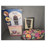 CHOCOLATE FOUNTAIN, TREAT DIPPER