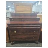 MAHOGANY CHEST OF DRAWERS