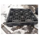 (5) LIGHT-MEDIUM DUTY PLASTIC PALLETS - 47" X 39"
