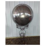 XX-LARGE CHROME METAL GAZING BALL ON DECOR. STAND