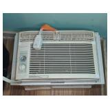 FRIGIDAIRE WINDOW AIR CONDITIONER