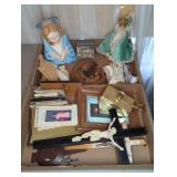 GROUP OF RELIGOUS COLLECTIBLES