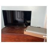 SAMSUNG 33" TV, TOSHIBA VHS/DVD PLAYER