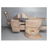 CRAFTSMAN BENCH VISE 5242