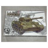 ARV CLUB PLASTIC ARMY MODEL KIT