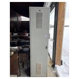 SINGLE LARGE BAY METAL LOCKER