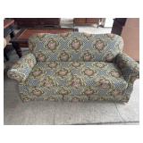 FLORAL PRINT LOVE SEAT