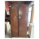 BUTILUX ORIENTAL STYLE WARDROBE