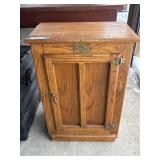 WHITE CLAD ICEBOX-STYLE CABINET, 22"X13"X30"