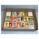 (18) 1958 TOPPS BASEBALL CARDS, W/ ROGER MARIS