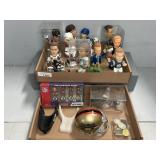 FOOTBALL & HOCKEY COLLECTOR BOBBLHEADS, MORE