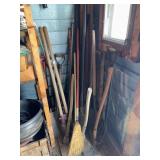 14 STICK TOOLS - BACK SHED