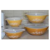 (4) PYREX BUTTERFLY GOLD NESTING MIXING BOWLS