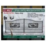 Heavy-Duty Metal Farm Driveway Gate
