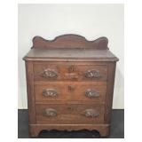 VICTORIAN ERA DOLL HOUSE DRESSER