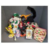 HOLIDAY ANNALEE DOLLS