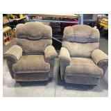 (2) La-Z-Boy Recliners