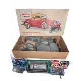 Hubley 1930 Packard Kit with Cars & Cards