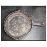 Cast Iron Skillet with Pour Spouts