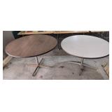 4ft Round Pedestal Tables
