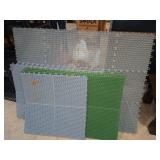 40 Plastic Interlocking Floor Tiles