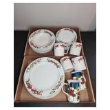 Savinio Holly & Berries Stoneware Set