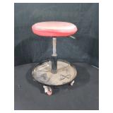 Rolling adjustable mechanics stool with tray