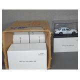 Welly Diecast Ford Police Car Model WE-22082S-MB