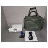 Mitsubishi XD221U DLP Projector with Bag and Cords