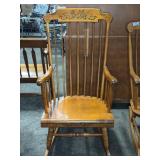 Nichols & Stone Wood Rocking Chair 22ï¿½x32ï¿½x43ï¿½