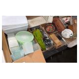 Kitchenware, Bakeware & Tableware Lot
