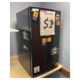 19"x19"x33" Compact Refrigerator