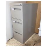 Metal File Cabinet 15ï¿½x28ï¿½x41ï¿½ Three Drawers