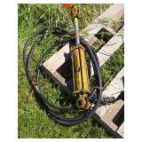 John Deere Hydraulic Cylinder with Hoses