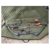 Browning Trophy Magnum II Compound Bow with Arrows